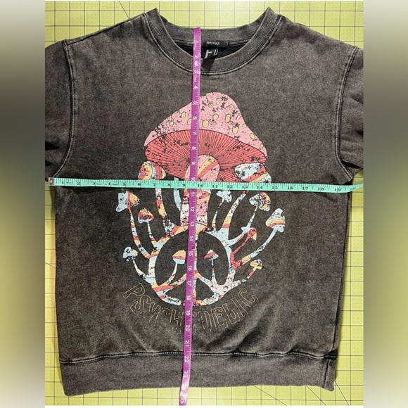 Forever 21 Psychedelic heather grey pink mushroom sweatshirt women’s size Small - Picture 6 of 8